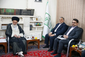 آیت الله حسینی بوشهری در دیدار شهردار قم: قم باید به الگوی یک شهر اسلامی تبدیل شود