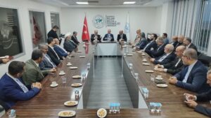 آیت الله واعظی در جمع علما و اندیشمندان کشورهای اسلامی در دانشگاه اسلامی و صنعتی غازی‌عنتاب ترکیه: تقویت همبستگی میان علما و نخبگان، لازمه تحقق تمدن نوین اسلامی است