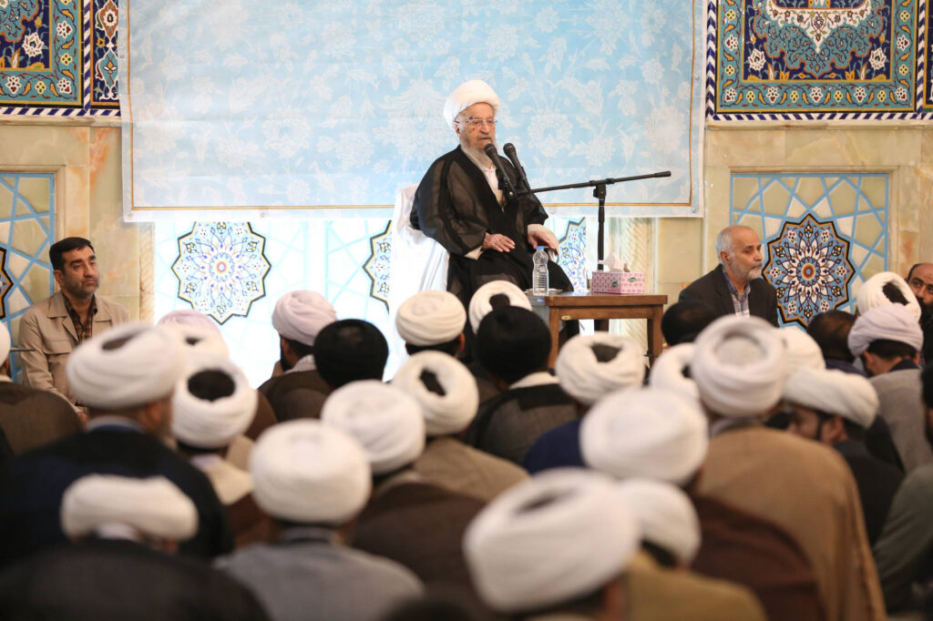 آیت‌الله العظمی مکارم شیرازی در سخنانی به مناسبت آغاز سال تحصیلی حوزه‌های علمیه