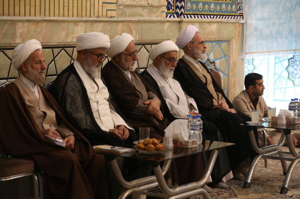 آیت‌الله العظمی مکارم شیرازی در سخنانی به مناسبت آغاز سال تحصیلی حوزه‌های علمیه