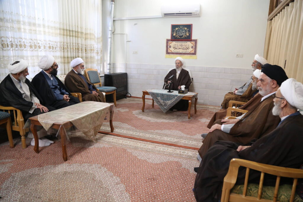 دیدار اعضای شورای عالی حوزه علمیه خراسان با آیت الله العظمی مکارم شیرازی