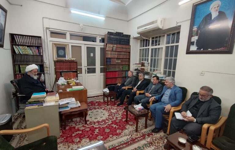 آیت‌ الله فاضل لنکرانی در دیدار سرپرست جهاد دانشگاهی: برای رفع مشکلات موجود باید ارتباط دولت، حوزه و دانشگاه بسیار عمیق و جدی باشد