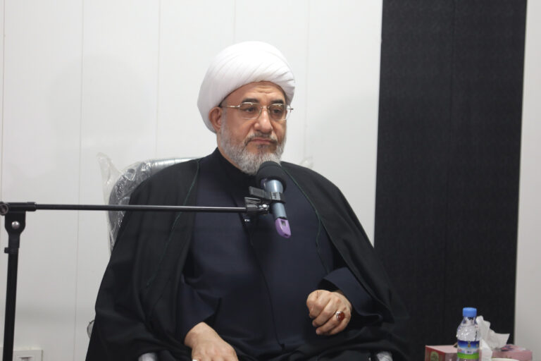 آیت الله محسن اراکی