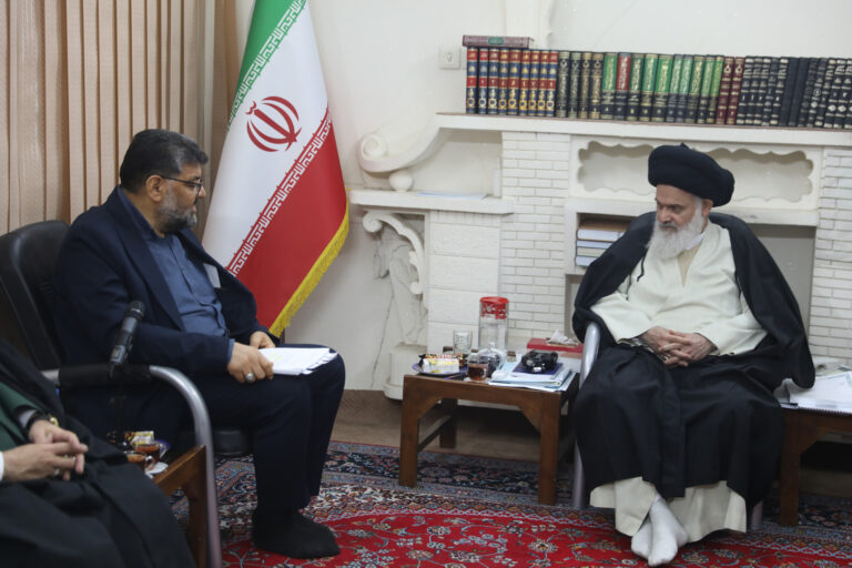 تقدیر رئیس جامعه مدرسین از خدمات مرکز وکلا و کارشناسان رسمی قوه قضائیه