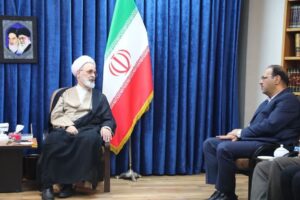 آیت الله اعرافی در دیدار معاون فرهنگی و اجتماعی سازمان برنامه و بودجه کشور: خدمت به قم، خدمت به جهان اسلام است