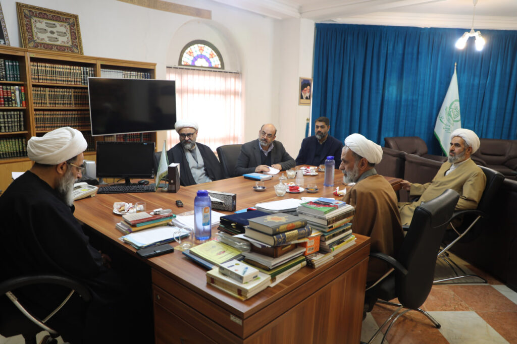 دیدار رئیس دانشگاه ادیان و مذاهب با آیت‌الله محمدجواد فاضل لنکرانی2