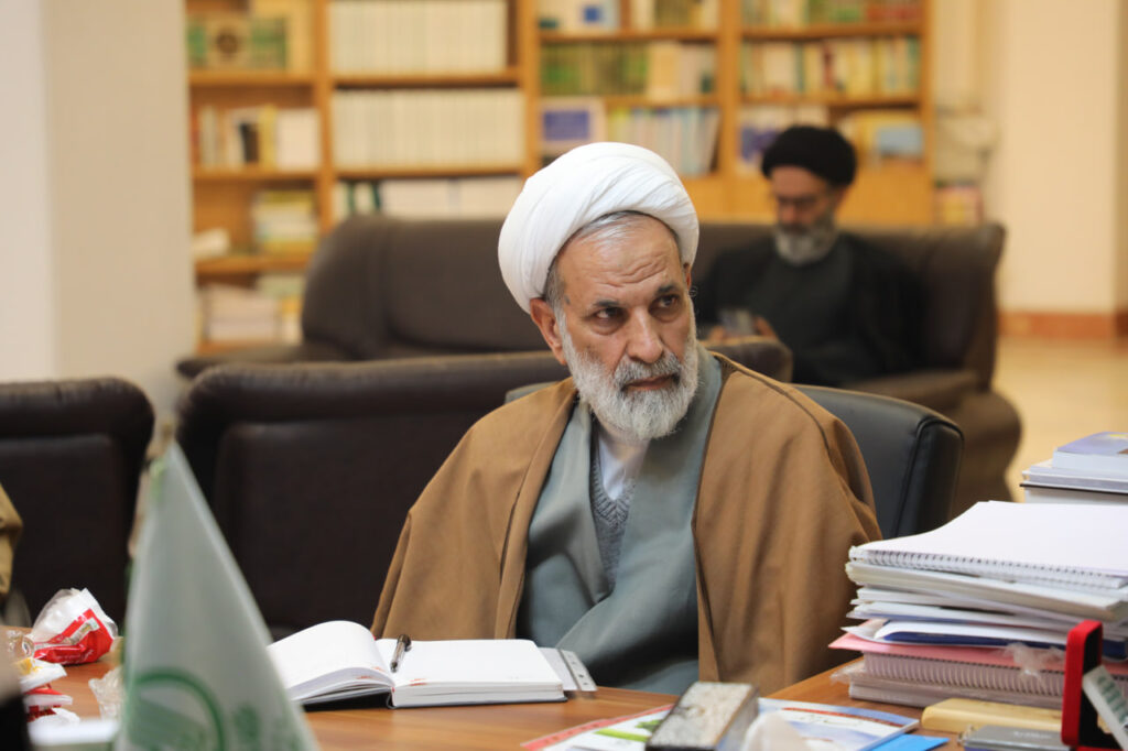 دیدار رئیس دانشگاه ادیان و مذاهب با آیت‌الله محمدجواد فاضل لنکرانی3