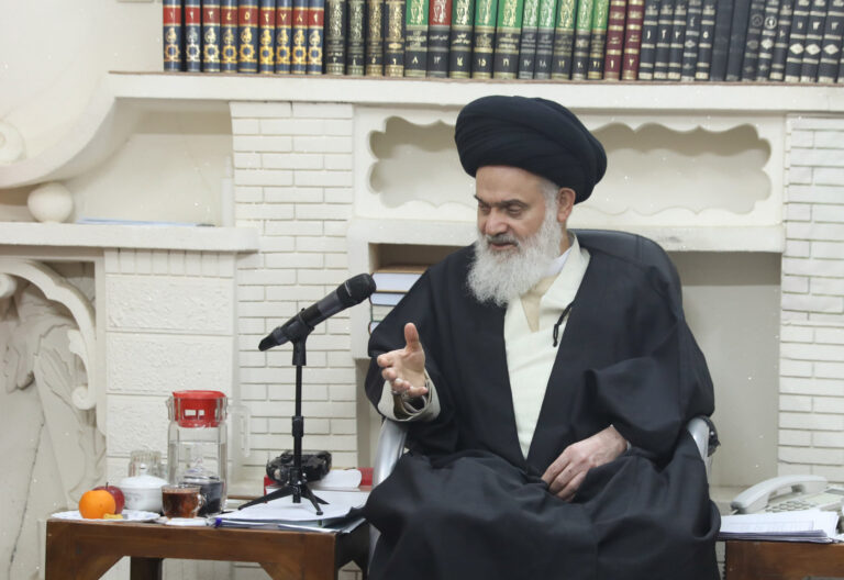 دیدار رئیس سازمان عقیدتی سیاسی فرماندهی کل انتظامی کشور با آیت الله بوشهری4