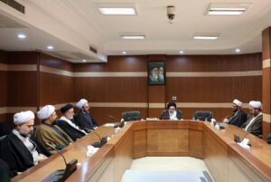 دیدار معاون پژوهش حوزه‌های علمیه با آیت الله خاتمی3