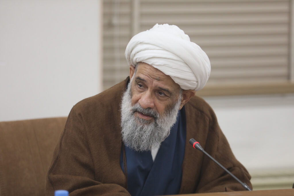 حضور رئیس صدا و سیما در جلسه جامعه مدرسین (دی ماه 1404) (8)