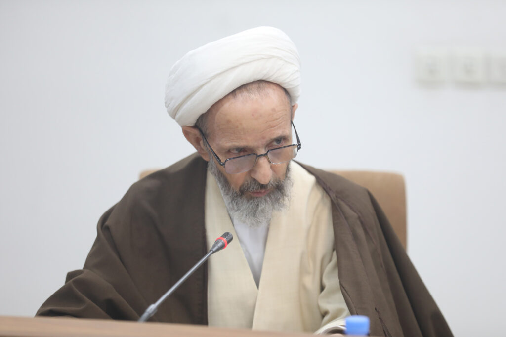 حضور رئیس صدا و سیما در جلسه جامعه مدرسین (دی ماه 1404) (9)