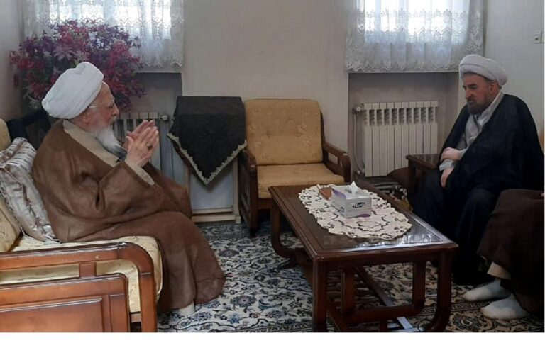 آیت الله العظمی جوادی آملی در دیدار سفیر جمهوری اسلامی ایران در واتیکان تبیین کرد: گفتگوی مبتنی بر احترام متقابل؛ ماموریت فرهنگی مسلمانان در جوامع مسیحی