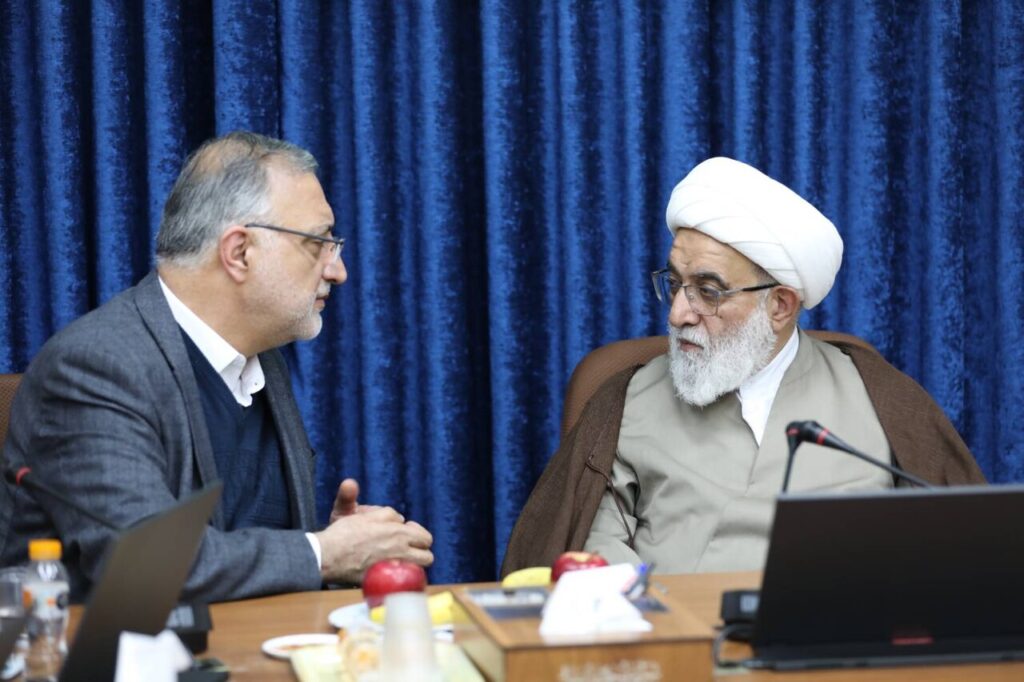 آیت الله شب زنده دار در دیدار با شهردار تهران2 Copy