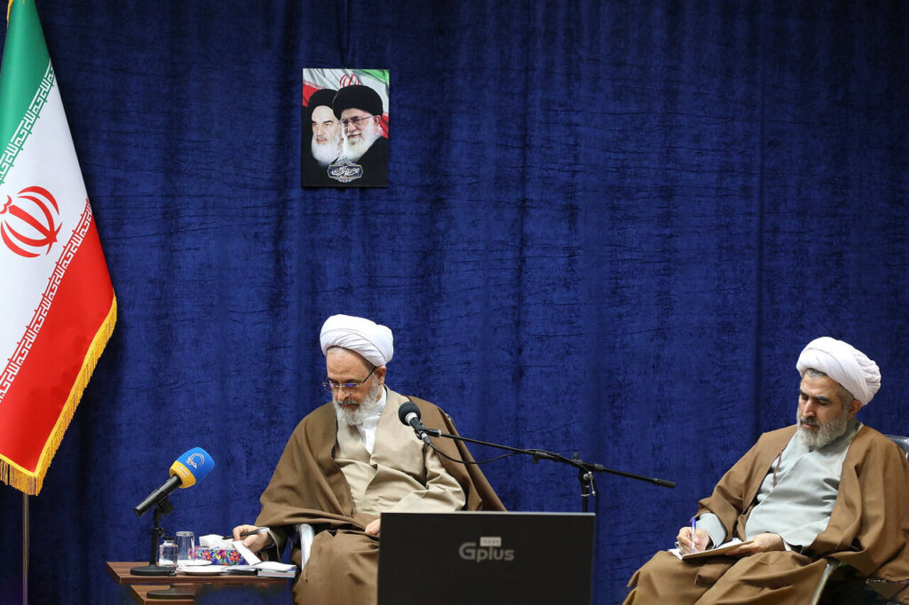 آیت‌ الله اعرافی در یازدهمین جلسه ایده‌پردازی در اجرای پیام مقام معظم2