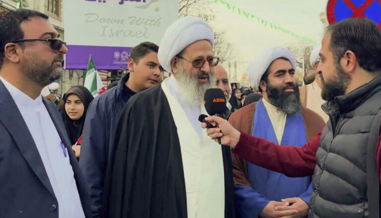 آیت الله فقیهی در راهپیمایی 22 بهمن 1404