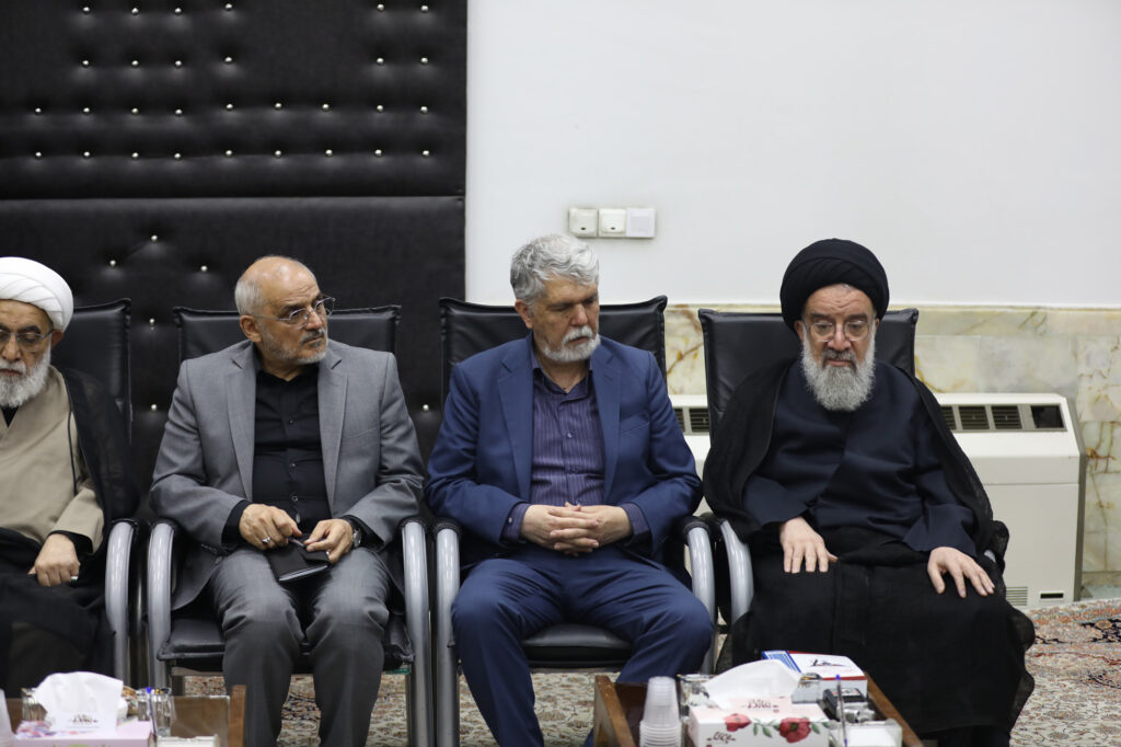 دیدار رئیس جمهور با اعضای جامعه مدرسین 7 تیر 1405 (2)