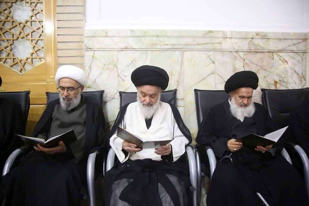 آیت الله خاتمی در مراسم بزرگداشت رهبرشهید.j.jpg1