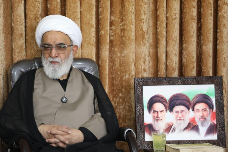 آیت الله شب زنده دار در گفت و گویی