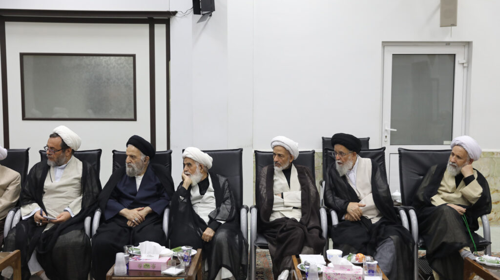 جلسه جامعه مدرسین با حضور رئیس قوه قضائیه 4 مرداد (46)