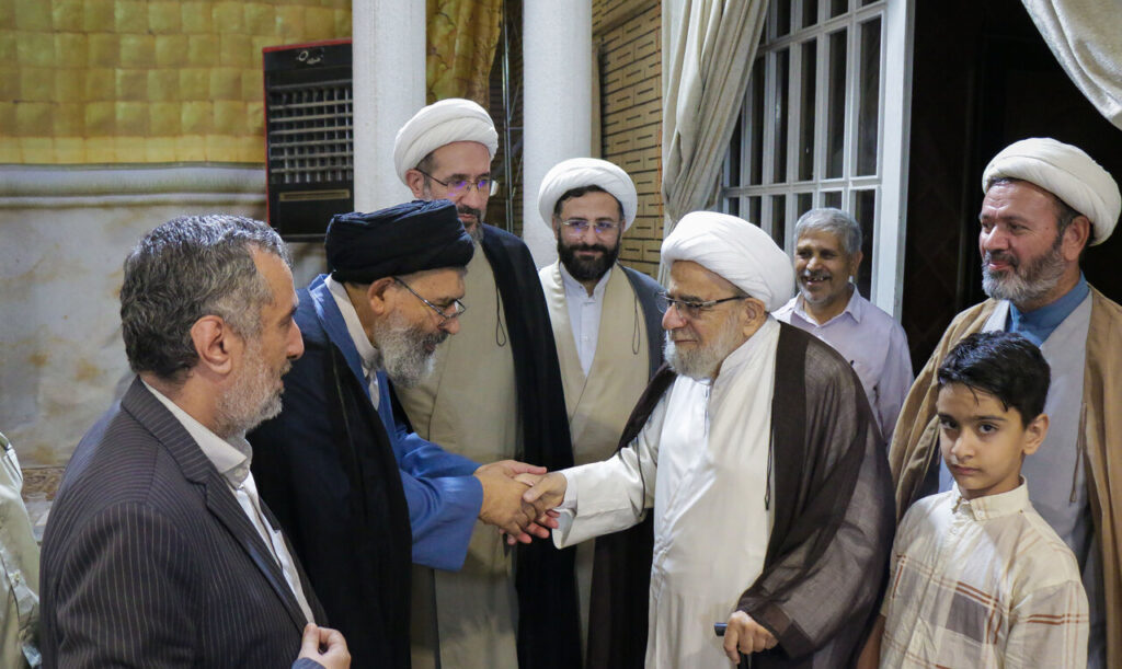 آیت الله طبسی در همایش تجلیل از آزادگان دفاع مقدس.