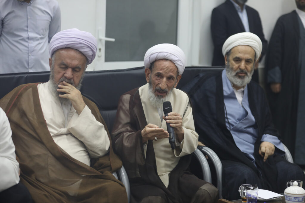حضور معاون اول رئیس جمهور در جلسه جامعه مدرسین 16 شهریور 1405 (13)