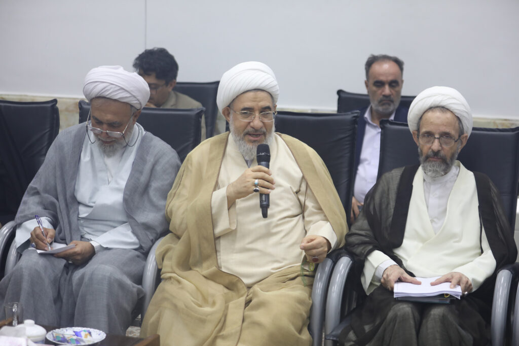 حضور معاون اول رئیس جمهور در جلسه جامعه مدرسین 16 شهریور 1405 (15)