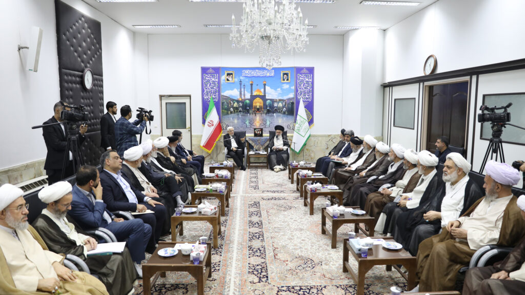 حضور معاون اول رئیس جمهور در جلسه جامعه مدرسین 16 شهریور 1405 (2)